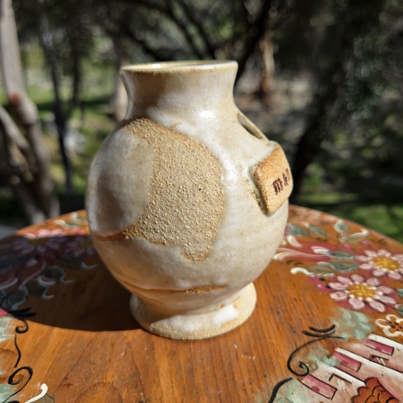 Small Vintage Ceramic m&m JAR Beige Tan Ash Glazed Pottery Vessel Vase W/ Hole - Picture 3 of 17